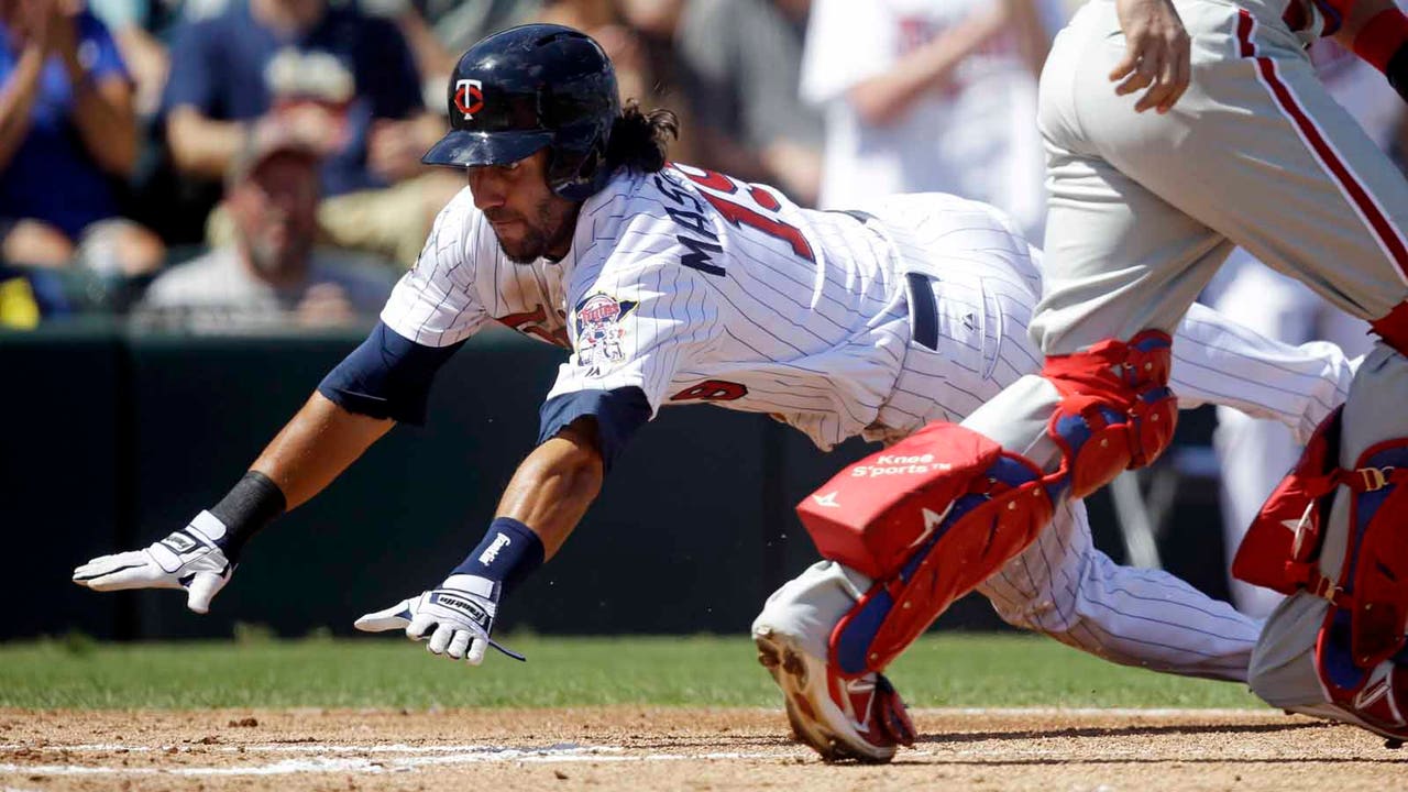 Twins reassign OF Darin Mastroianni